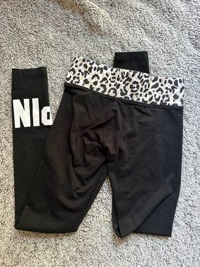 PINK Victoria's Secret Black Girls' Leggings with Leopard Print Waistband